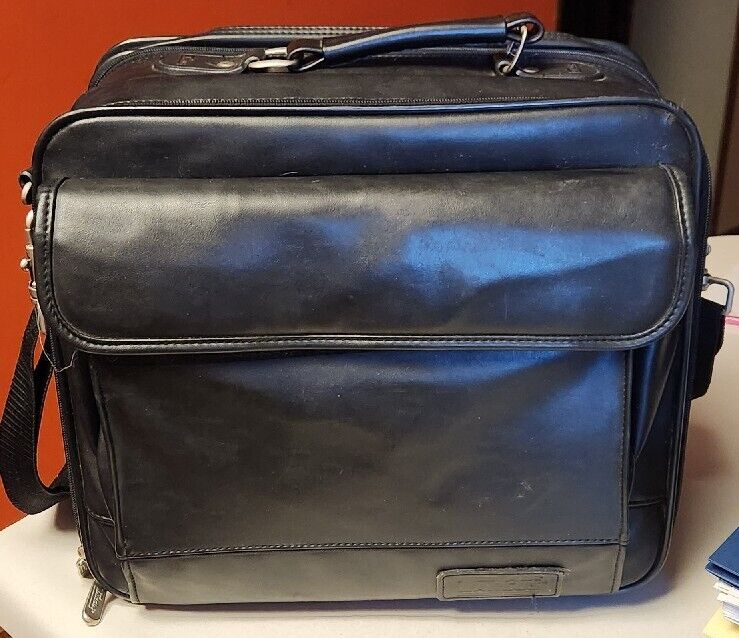 VTG CUN1 TARGUS Air CB Commercial Laptop Shoulder Bag Travel Carry Case Business