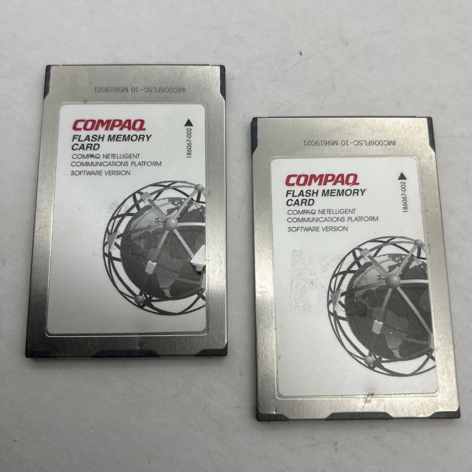 Pair (2) of COMPAQ FLASH MEMORY PC CARDs Part# 186067-002 Vintage spare# 264134