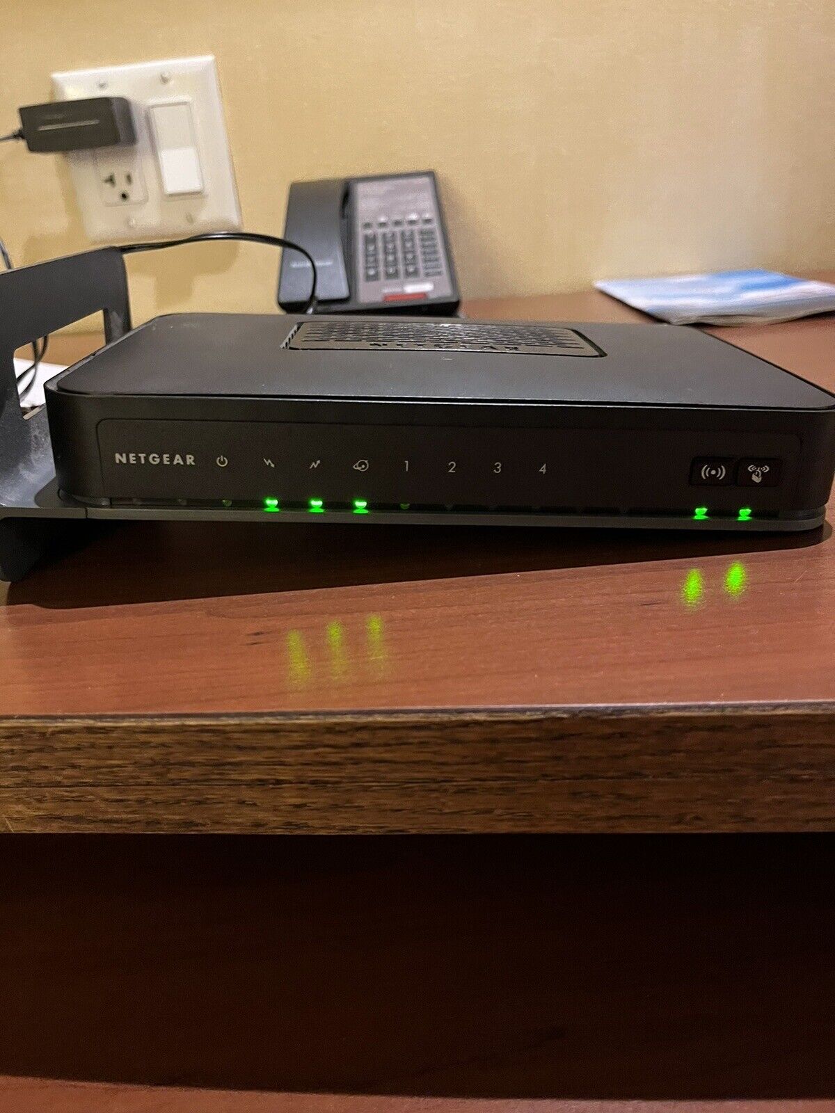 NETGEAR CG3000D Wireless Cable Gateway DOCSIS 3.0 Modem Router w/ Power Supply
