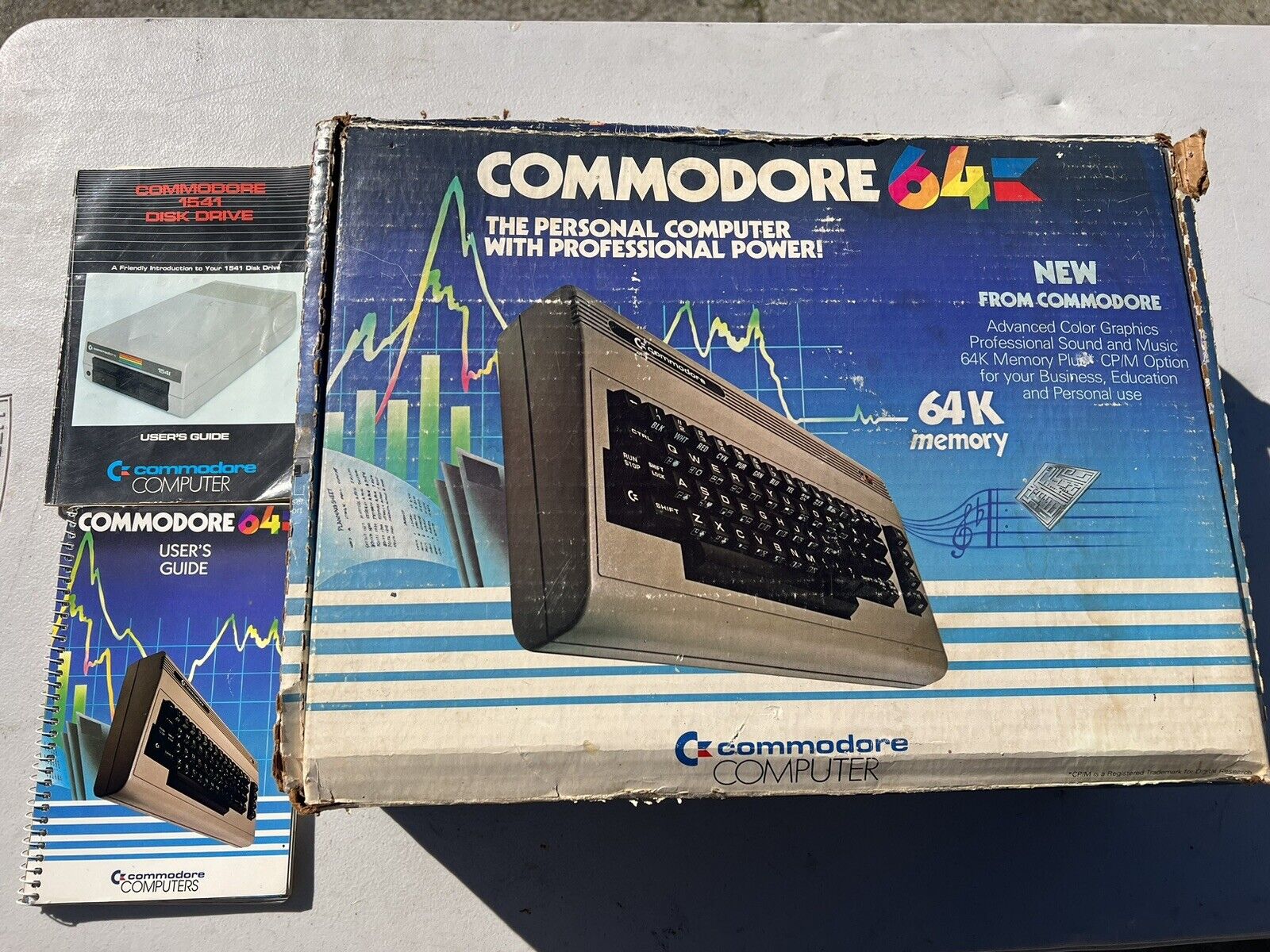 Commodore 64 Computer w/ Original Box