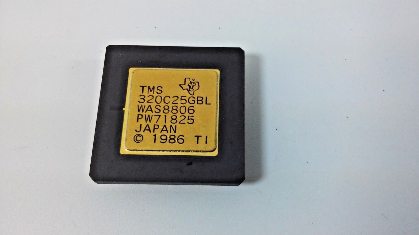TMS CPU 16-Bit Processor 320C25GBL WAS8806 PW71825 Gold Plated Vintage 1986