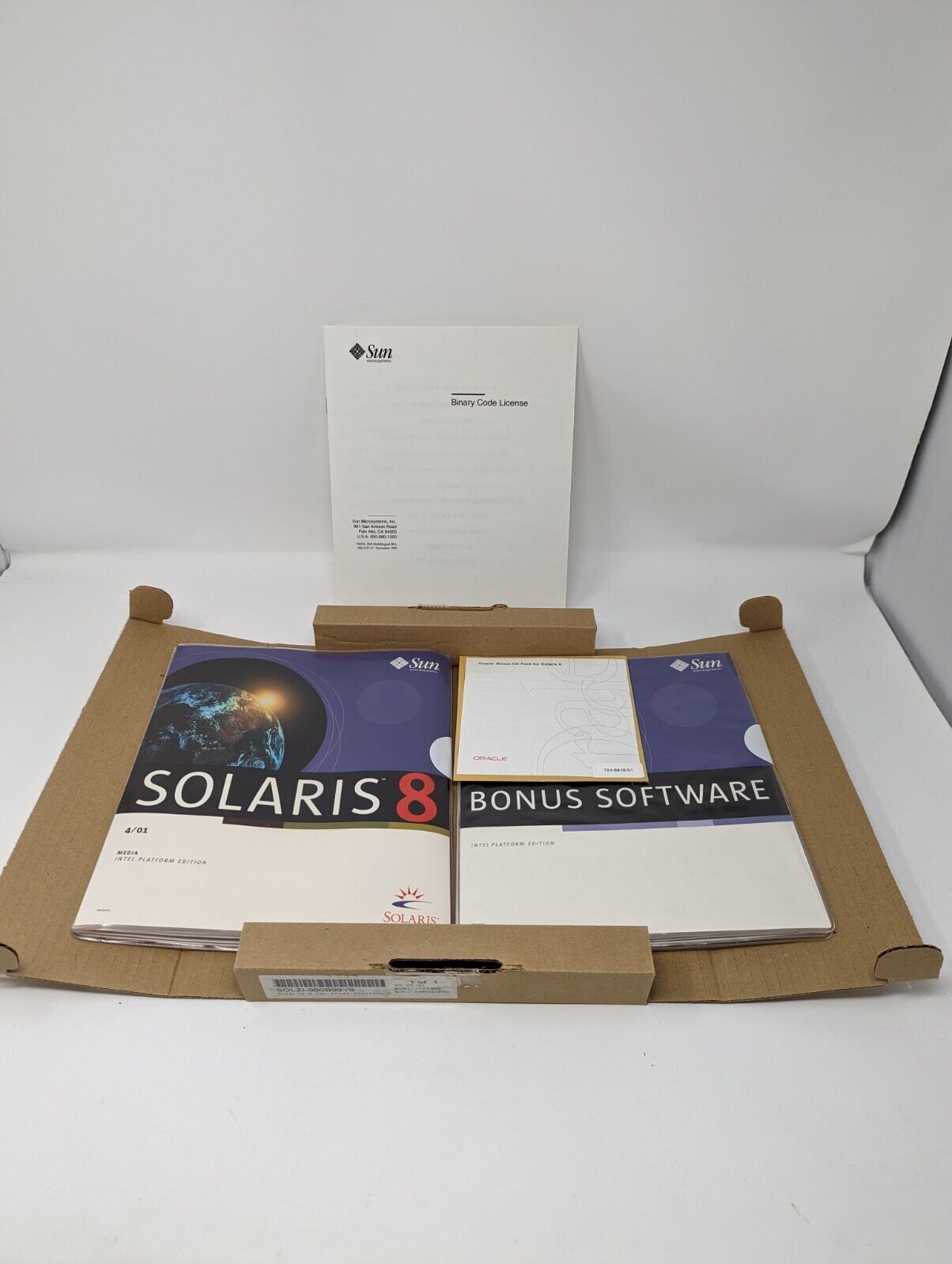 Sun Microsystems Solaris 8 4/01 Intel Platform Edition Software & Bonus Oracle