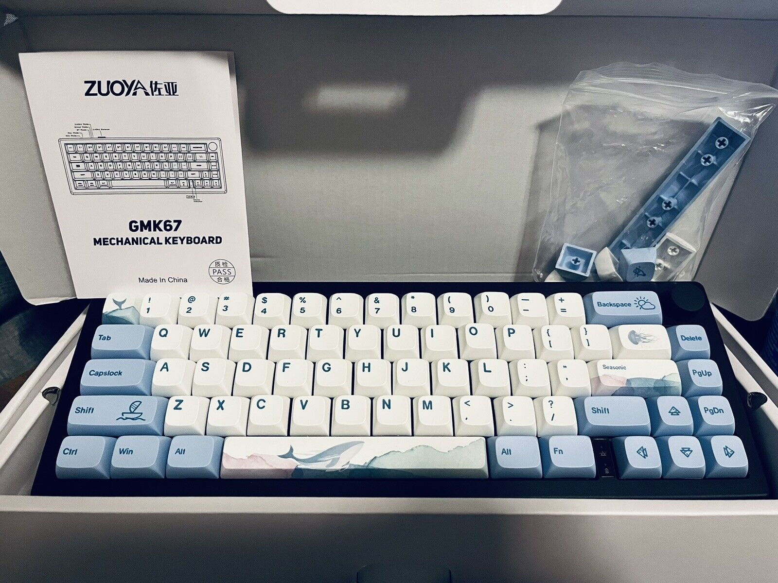 Brand NEW Custom Blue Ocean GMK 67 Keyboard, KTT Kang White V3 Switches