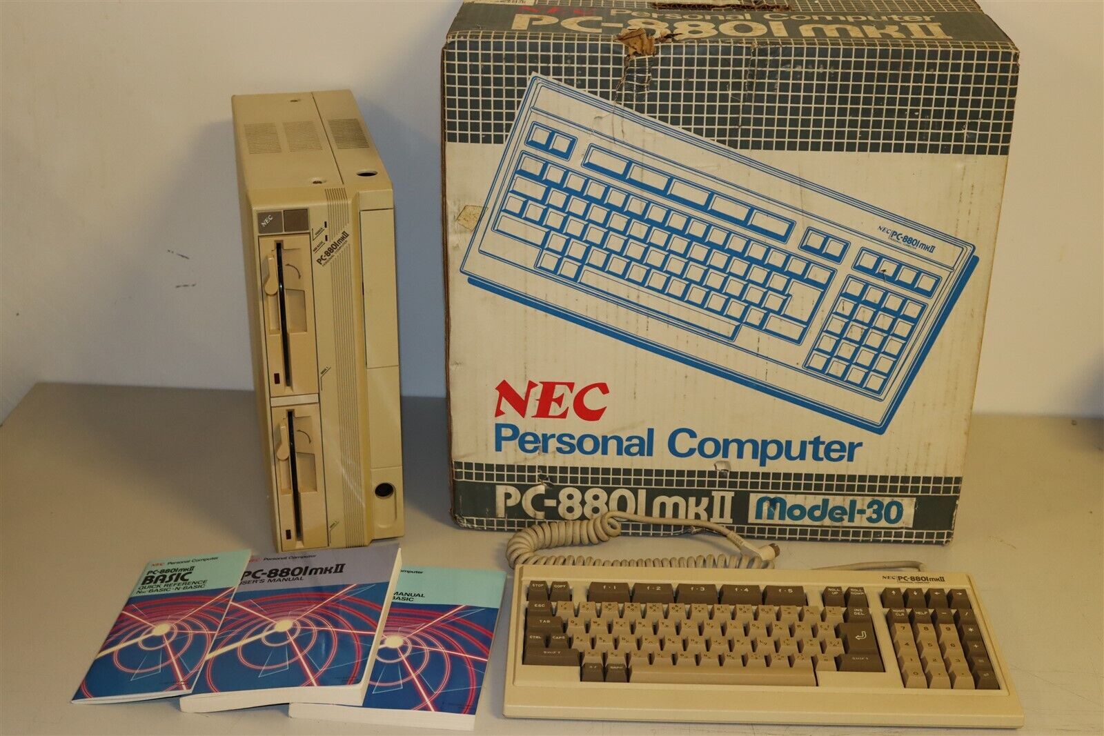 Nec PC-8801 MKII Personal computer ( japan )