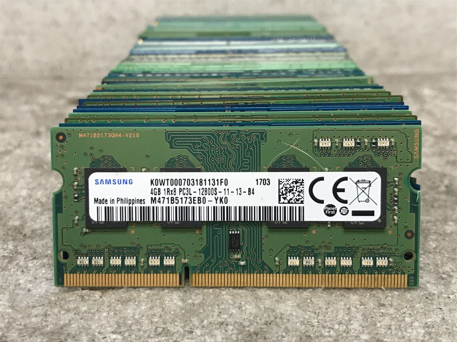 Lot of 50 / DDR3 PC3 / 4GB / Laptop Memory RAM Mix /
