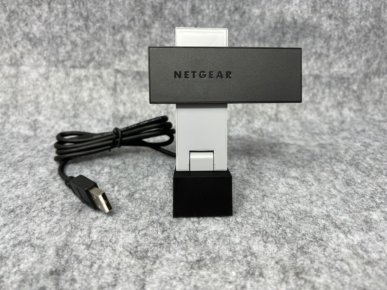 NETGEAR (A6200) AC1200 DUAL BAND GIGABIT WIFI USB ADAPTER + DESKTOP DOCK/CRADLE