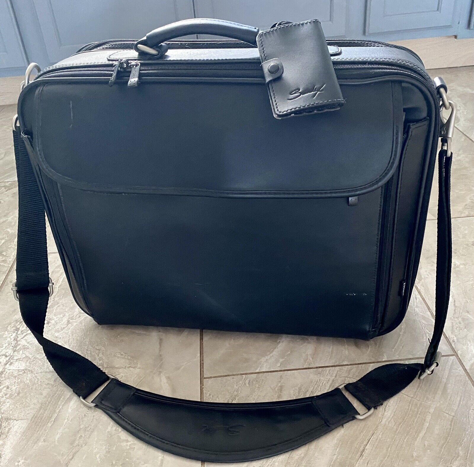 Sumdex Leather Laptop Bag
