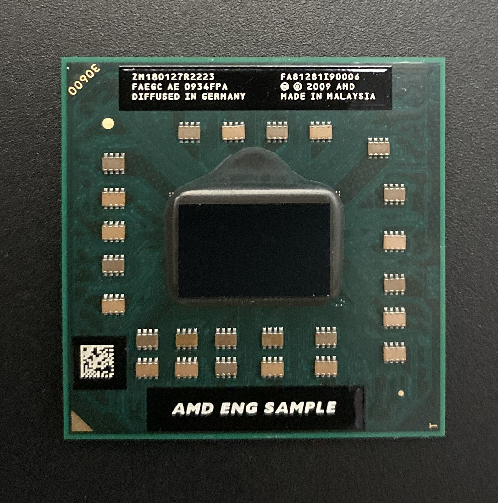 AMD Eng Sample CPU Turion II Mobile ES Processor Socket S1 K10 Athlon II  RARE