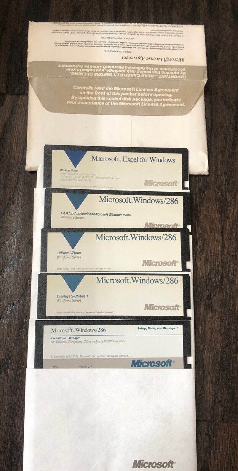 Microsoft Windows 286  5.25” Disks Includes Presentation Manager and Excel 1989