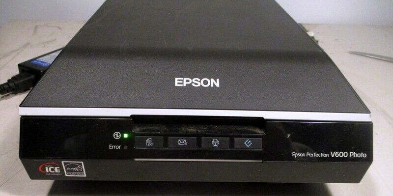 Epson Perfection V600 Photo Scanner Great Condition