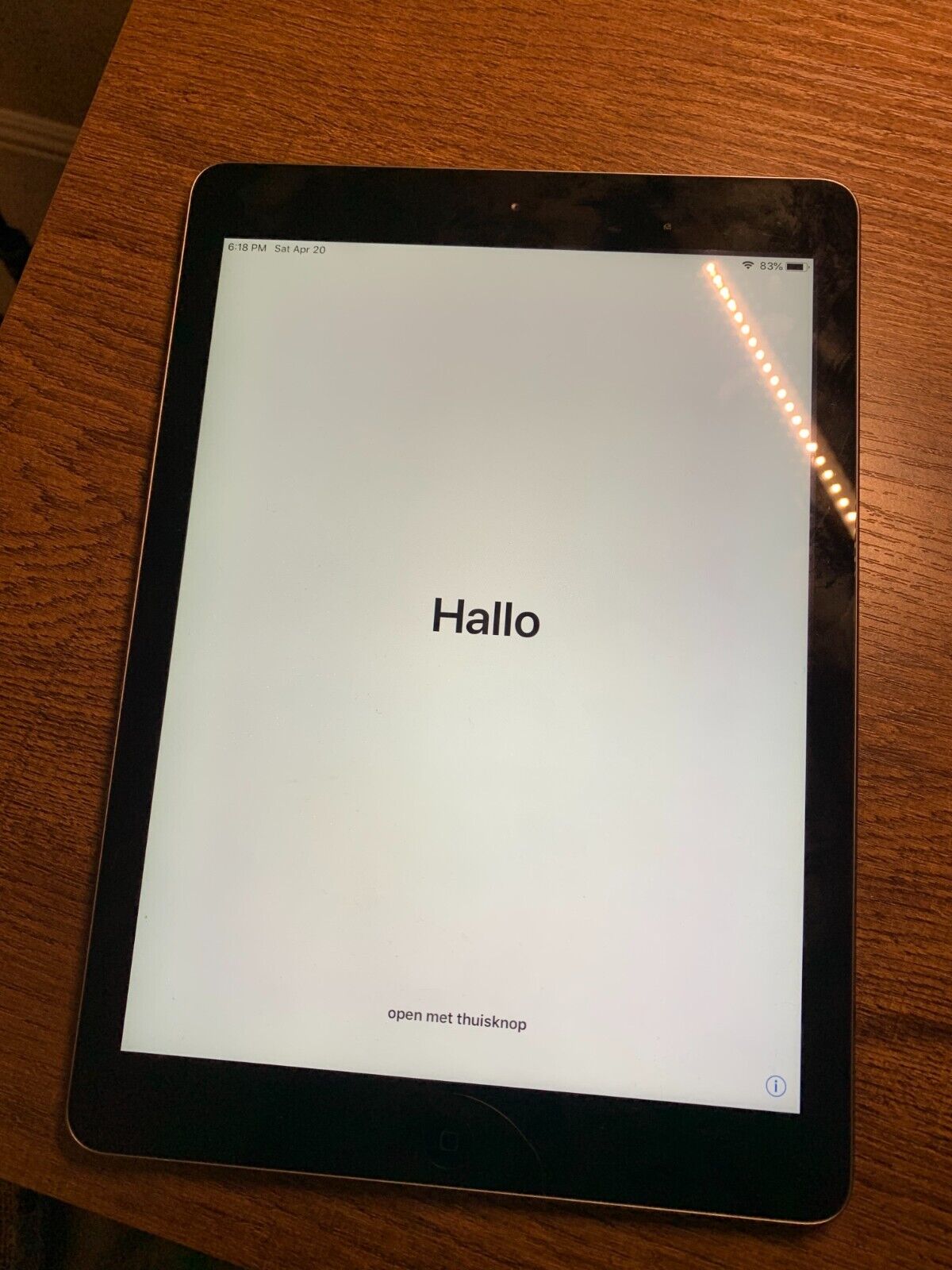 LOCKED PARTS ONLY FULLY WORKING Apple iPad Air 1st Gen Wi-Fi, 9.7 in-Space Gray 