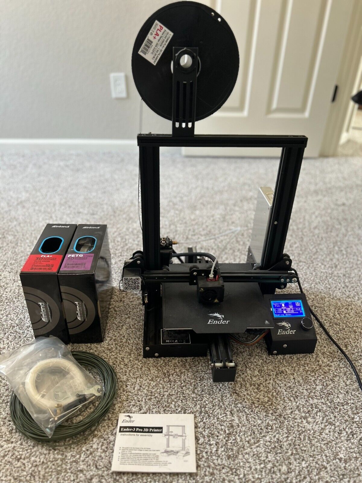 3D Printer, Ender-3 Pro, Minimal Use, Needs a new home, Comes w/ additional PLA