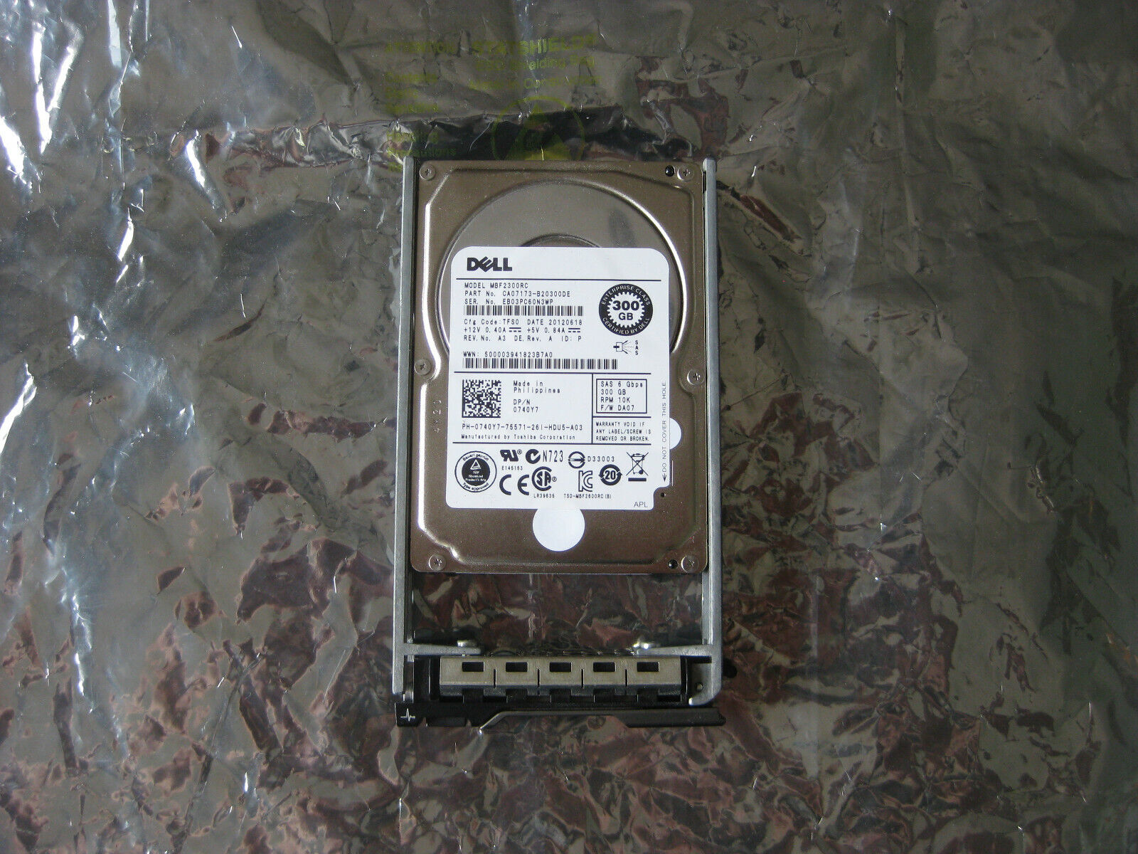 Dell Toshiba 300 GB 10K RPM SAS hard drive with tray 0740Y7 MBF2300RC