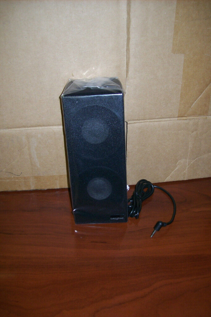 Creative N400 LEFT Portable Speaker - Black WITH CASE