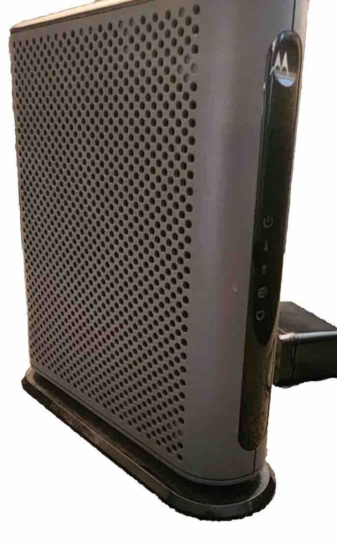 Motorola MB8611 DOCSIS 3.1 Cable - Black