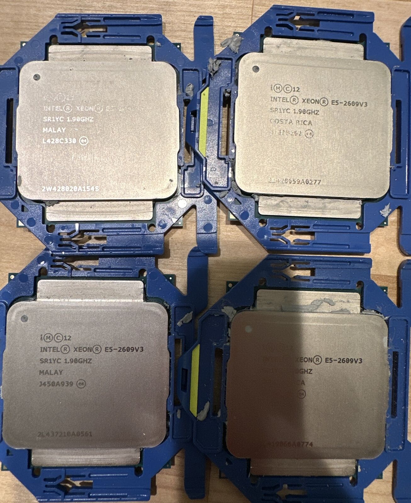 Lot of 4 Intel Xeon E5-2609 V3 15M Cache 1.90GHz Six-Core CPU Processors SRY1YC