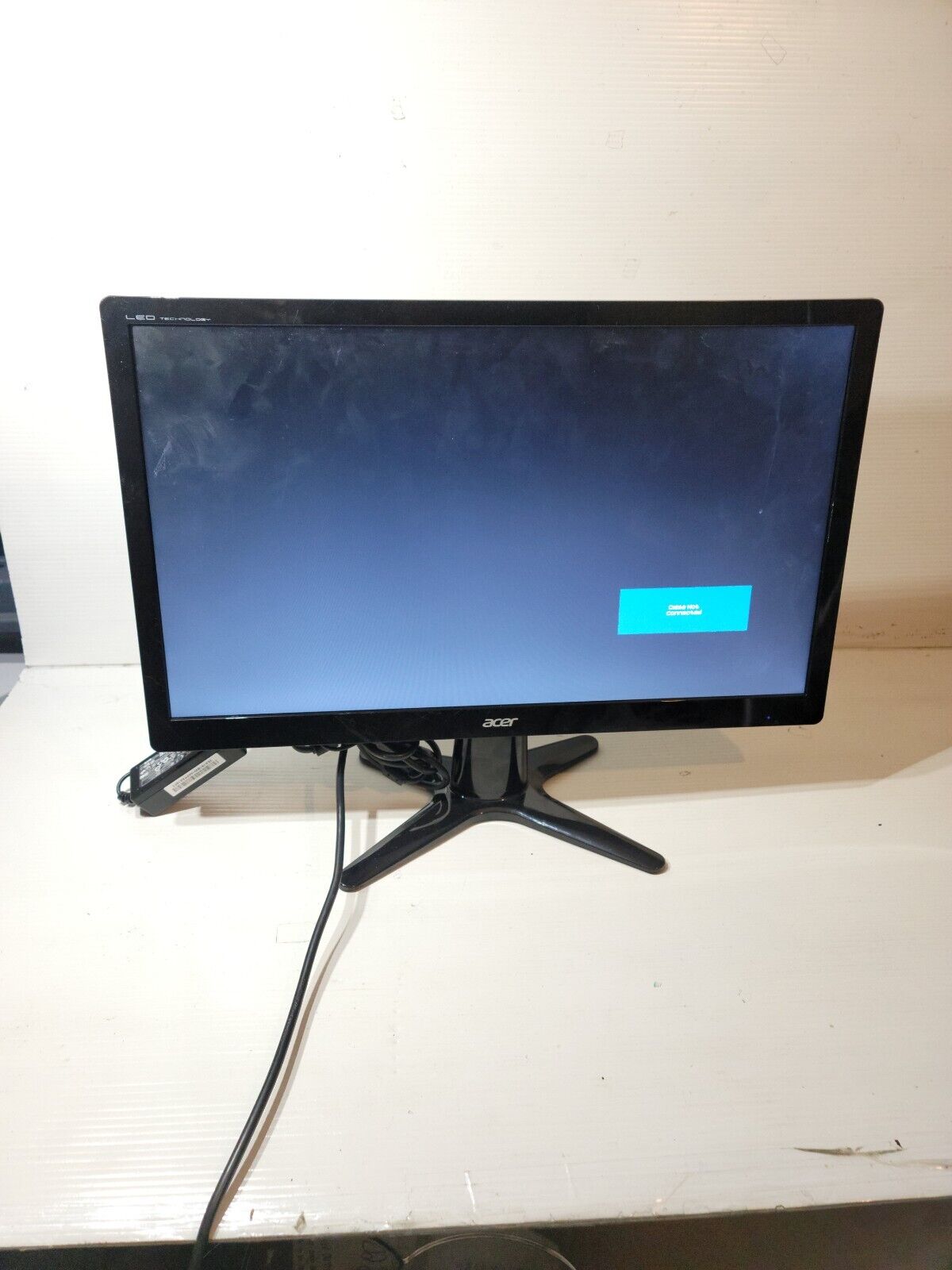 Acer G226HQL 21.5-Inch Screen LED Monitor 1080p w/ VGA Cable and adapter