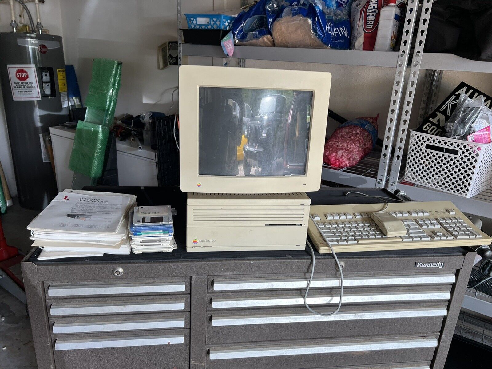 Apple MacIntosh IIcx - Vintage Desktop Computer - Parts / Repair Complete
