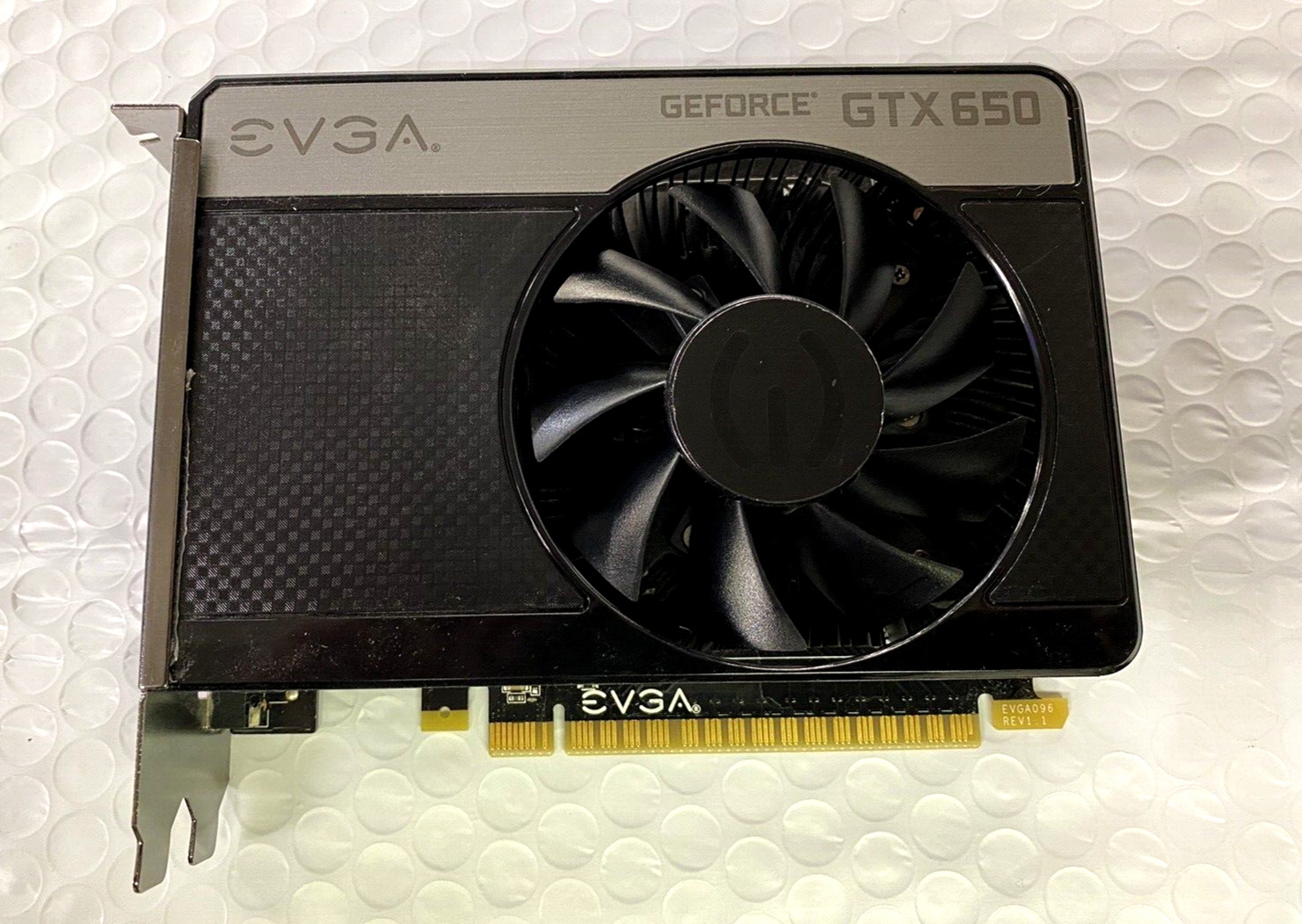 EVGA Nvidia GeForce GTX 650 1GB GDDR5 Video Card 01G-P4-2751-KR