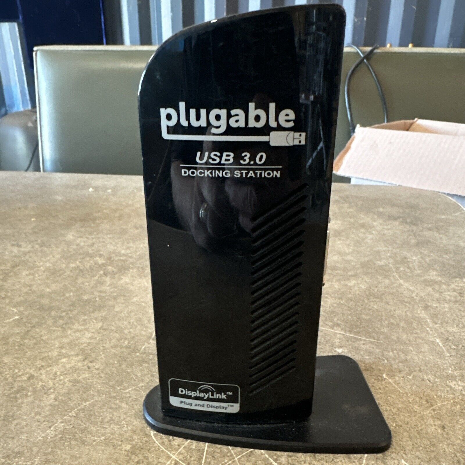 Plugable UD-3900 USB 3.0 Universal Docking Station for Windows