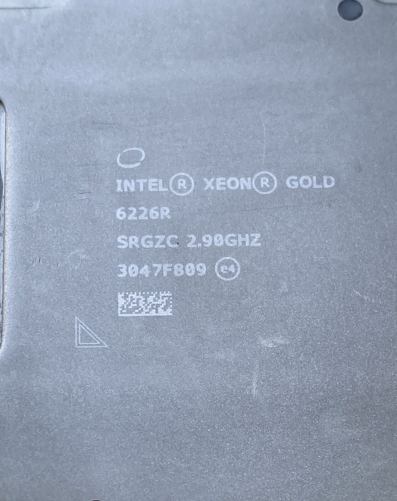 Intel Xeon Gold 6226R SRGZC 2nd Gen Scalable LGA3647 2.9Ghz 16Core 22MB 
