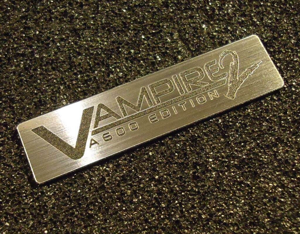 Commodore Amiga 600 VAMPIRE 2 Label / Logo / Sticker / Badge [410c]