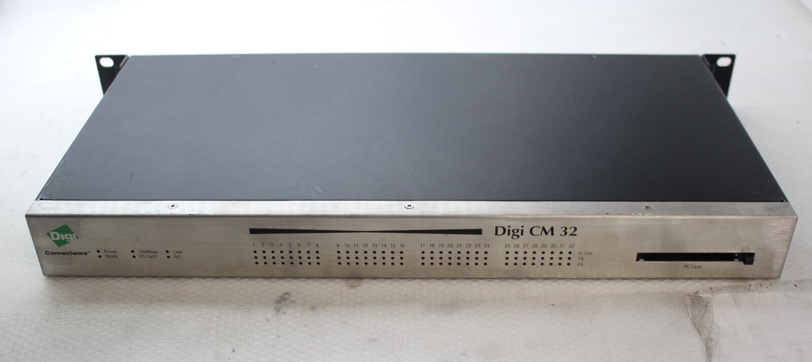 Digi International Connectware CM32 32Ports Mountable Console Server 50000838-05