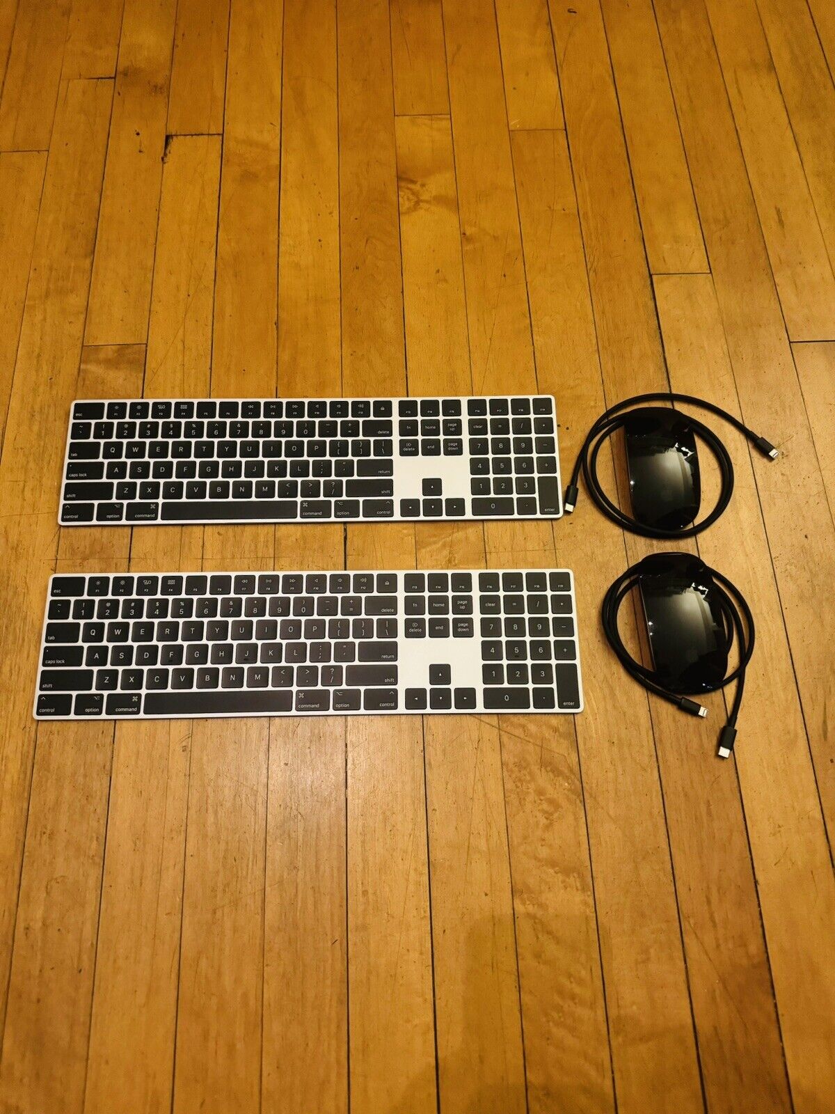 Brand New - 2 Set Apple Magic A1843 Keyboard And A1657 Mouse In Black Out Of Box