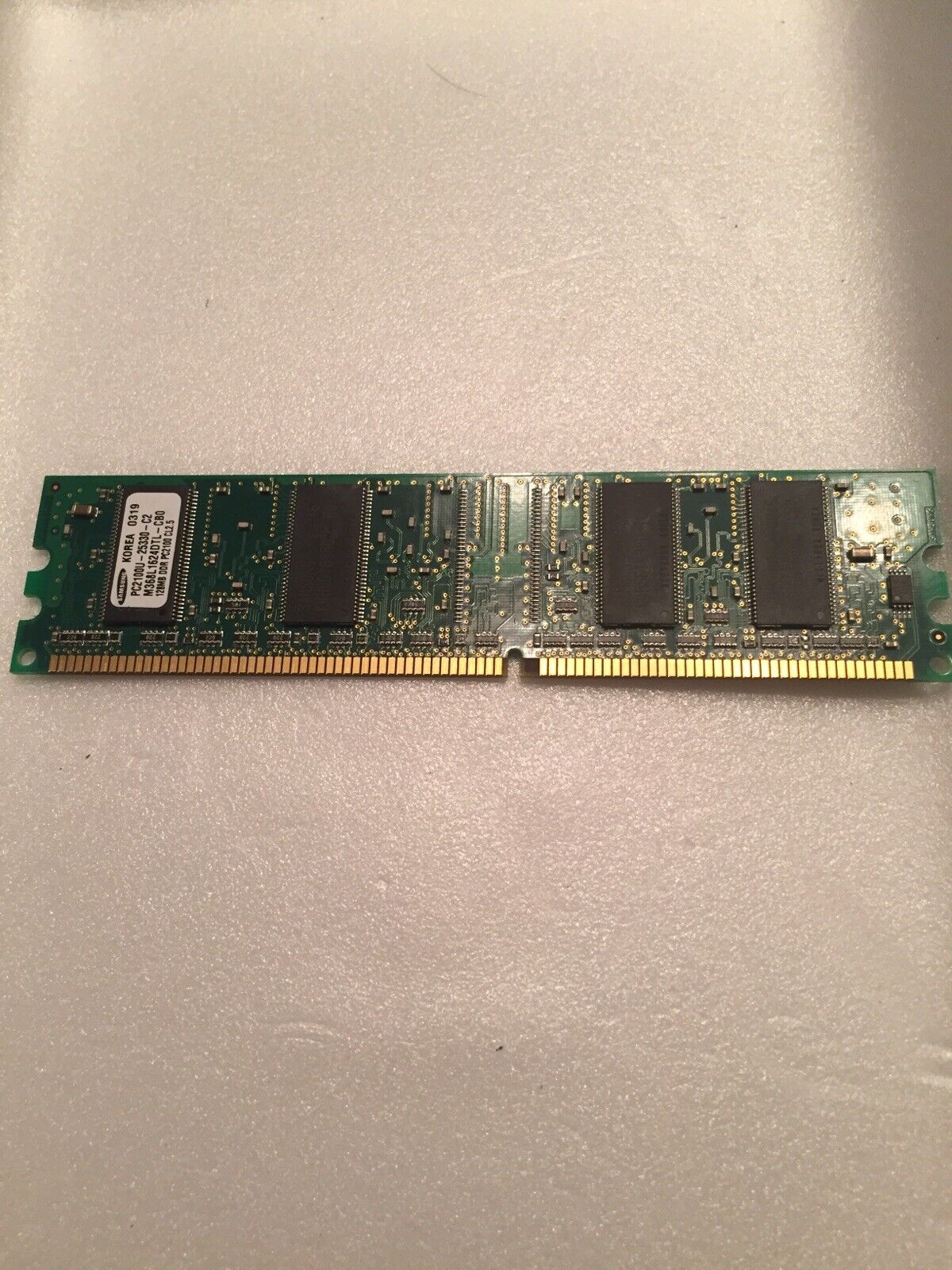 Samsung PC-2100 128MB DIMM DDR SDRAM Memory (M368L1624DTL-CB0)
