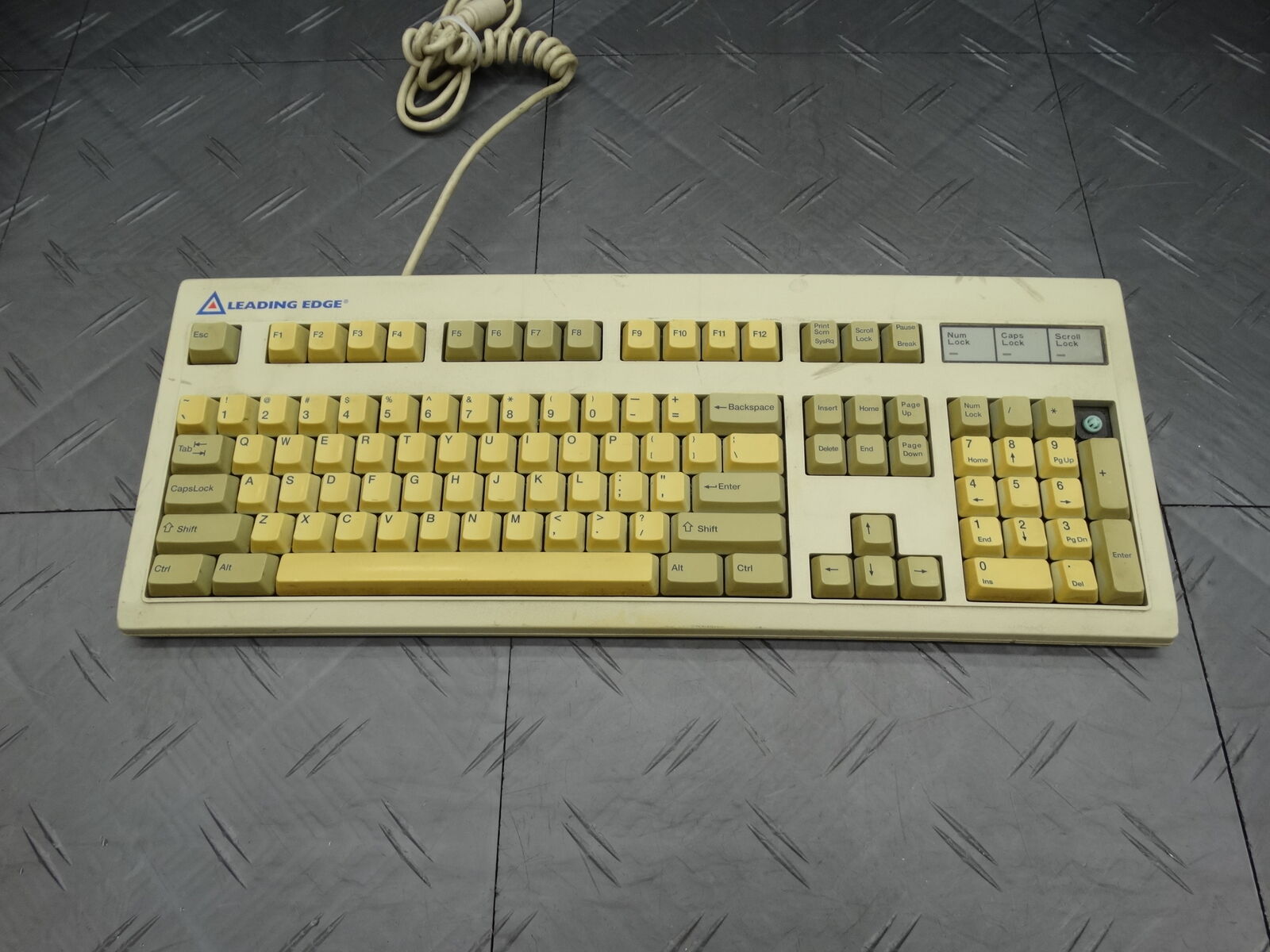 Leading Edge Mechanical Keyboard BTC-5369 Vintage Mainframe Collection