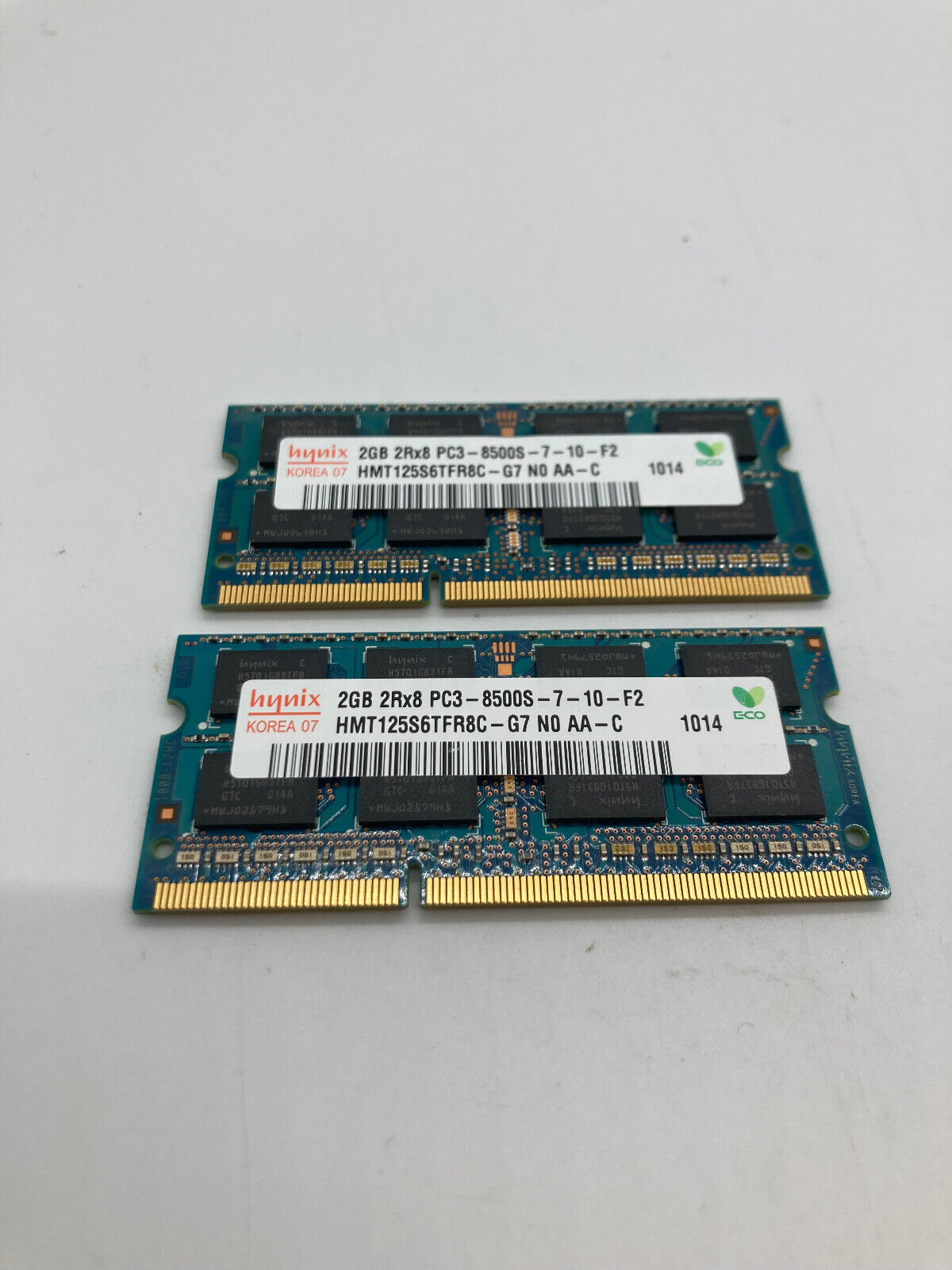 Hynix 4GB ( 2 x 2GB )  2Rx8 PC3-8500S-7-10-F2 DDR3 RAM  Memory  HMT125S6BFR8C-G7
