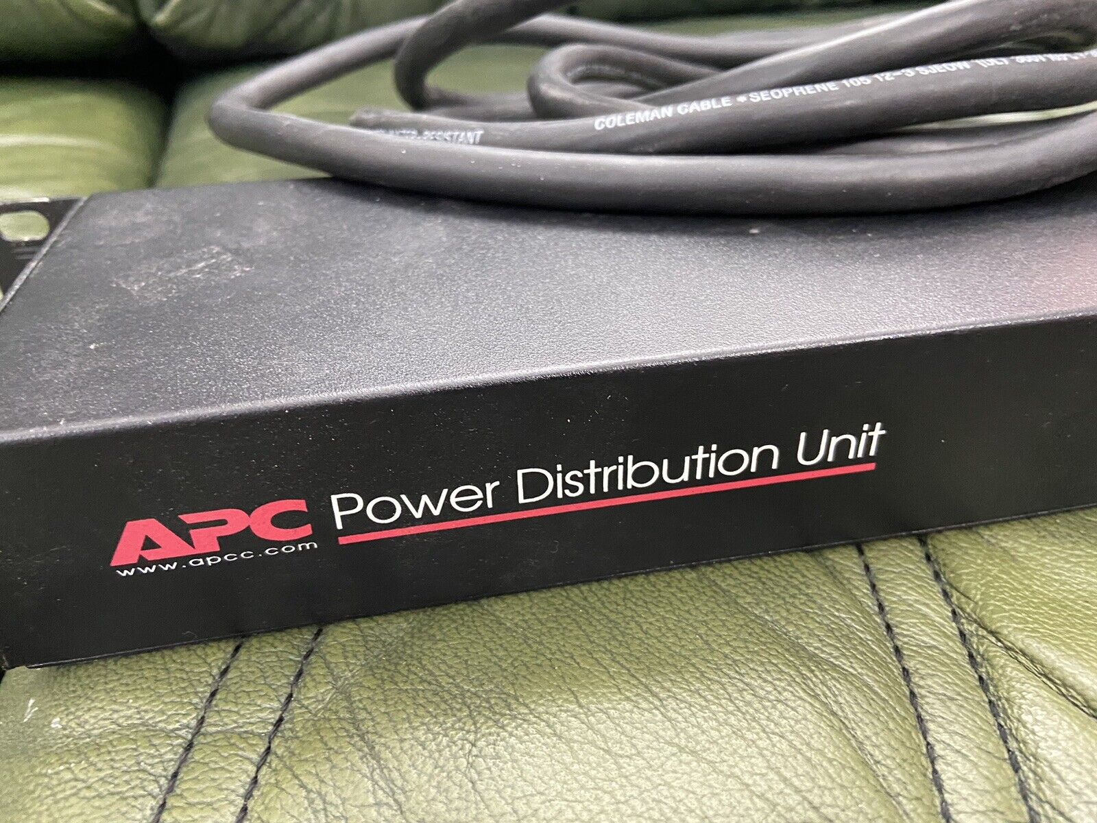 APC Distribution unit AP9550