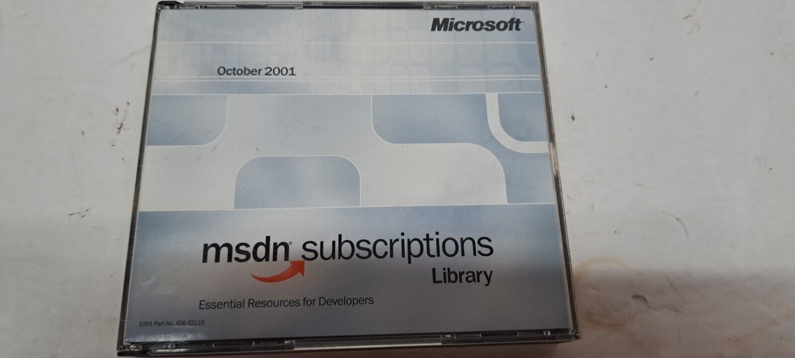 MICROSOFT MSDN SUBSCRIPTIONS LIBRARY  DISK LOT OCT 2001 12/4/5
