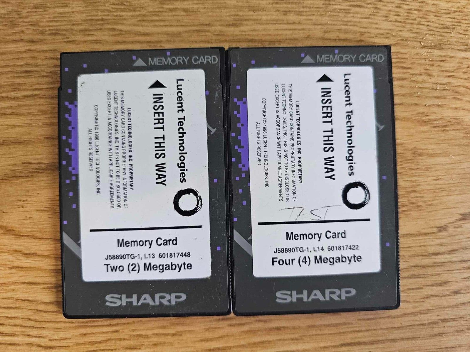 2x Vintage Rare Sharp 2 & 4 Megabyte 2MB 4MB PCMCIA Memory Flash Card J58890TG-1