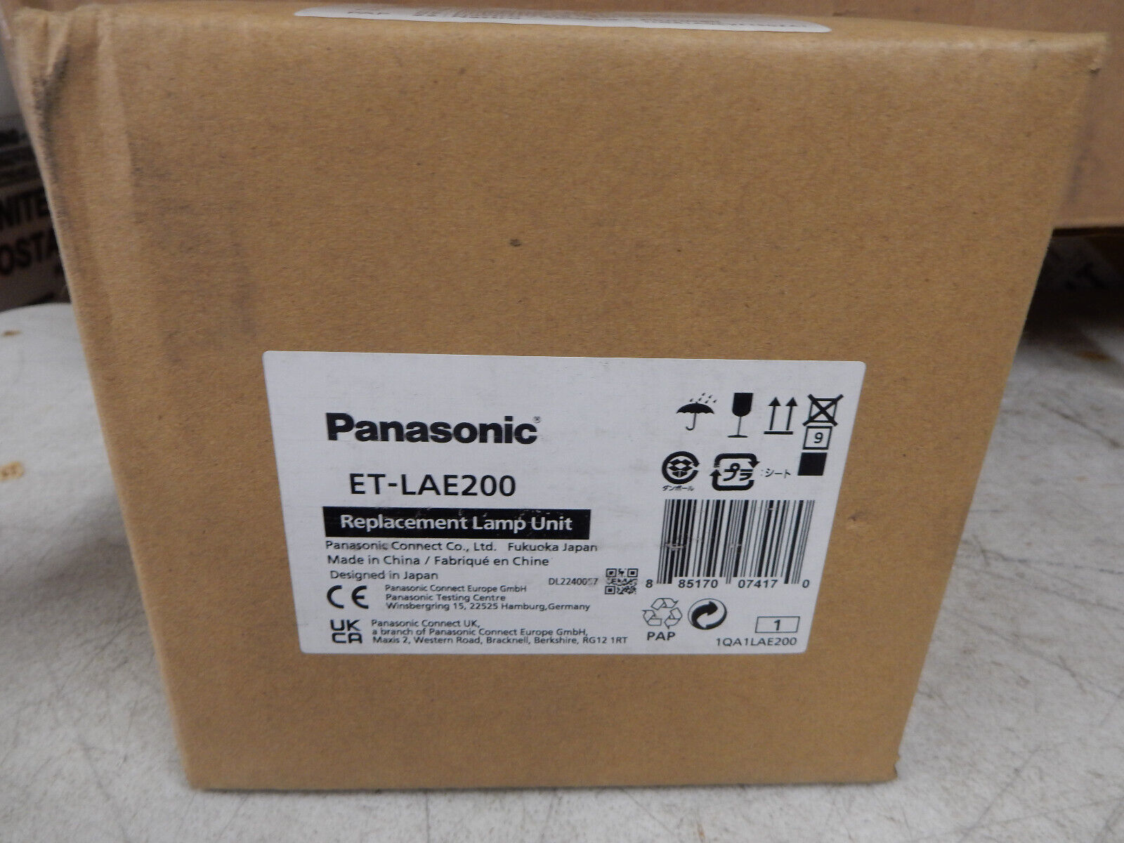 Genuine Original Panasonic ET-LAE200 Projector Lamp PT-EX600, PT-EZ570, PT-EW530