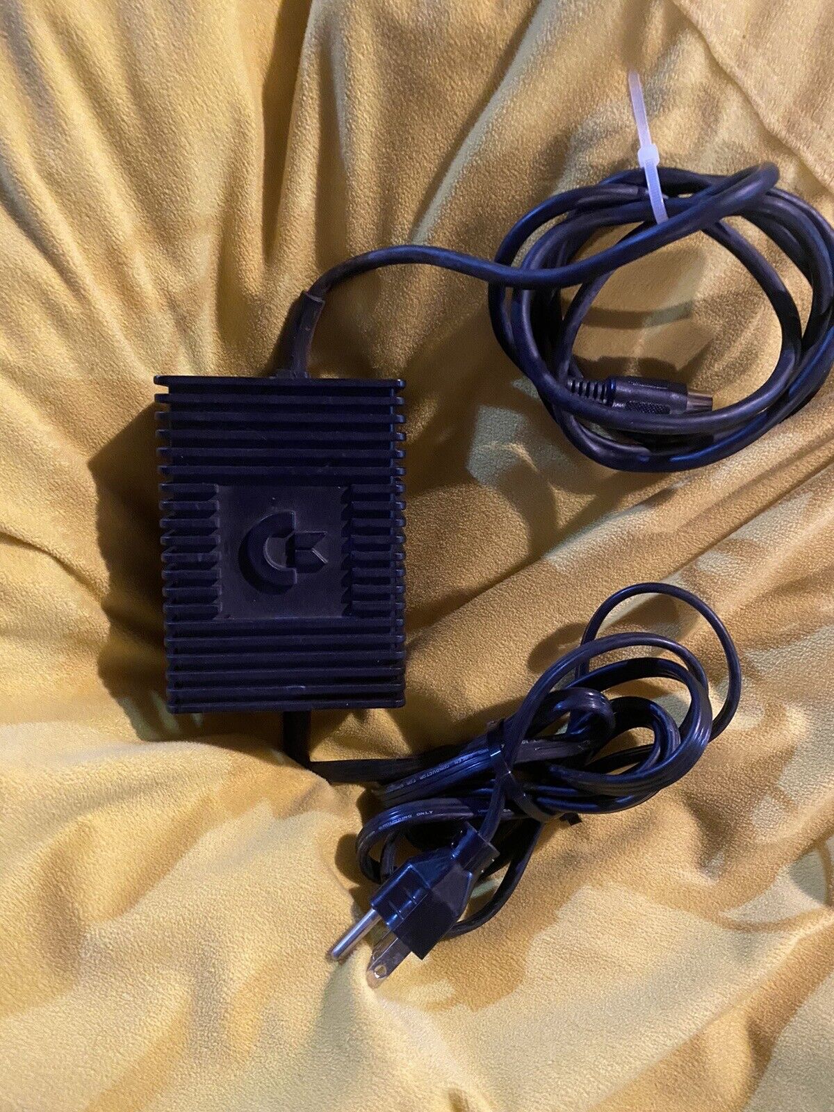 Commodore Computer 64 c64 OEM Power Supply Brick Adapter US Connector Working