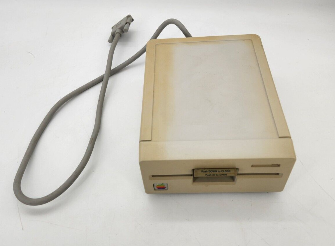 Vintage Apple 5.25 External Floppy Disk Drive A9M0107 Untested