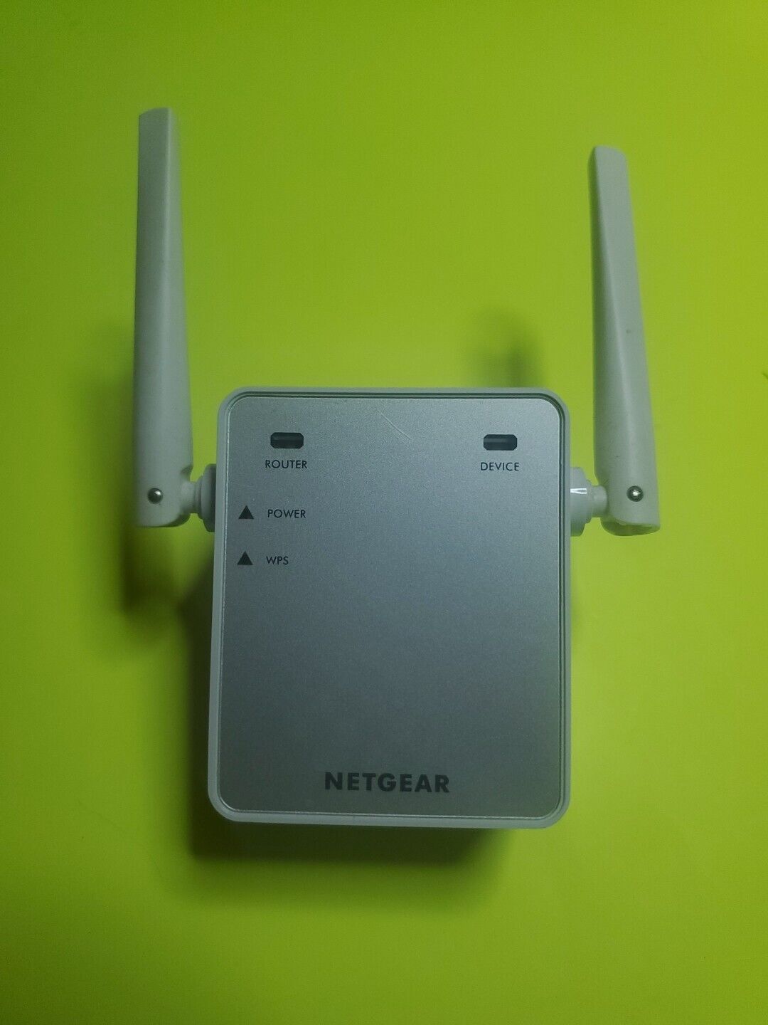 NETGEAR N300 Wi-Fi Range Extender - EX2700