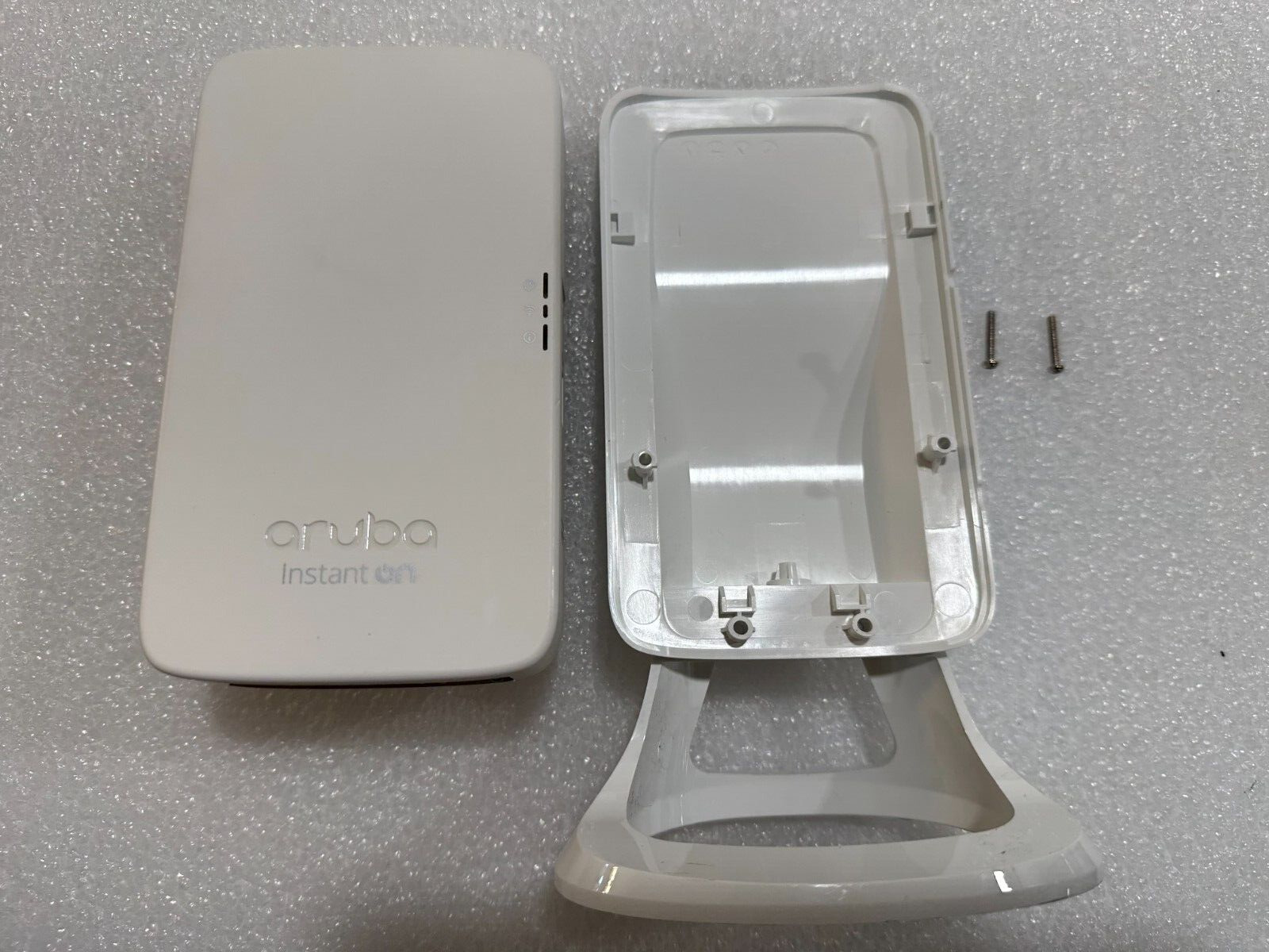 HPE Aruba Instant On AP11D Wireless Access Point 2x2:2 MU-MIMO(R2X15A)