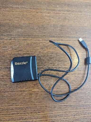 Dazzle Universal 6 In 1 Compact USB Flash Microdrive SD Memory Card Reader 