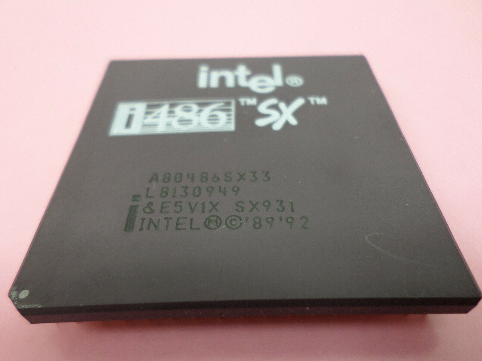 Vintage Intel i486DX2 A80486SX33 RARE SX931 89'92  Rare Ceramic GOLD Processor 