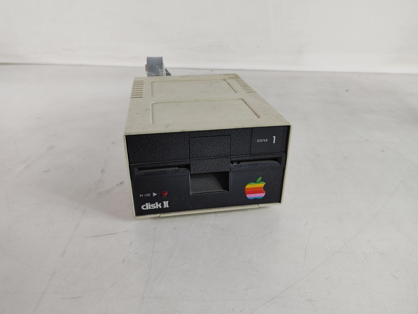 Vintage Apple 825-5026-A A2M0003 Disk II 5.25� Floppy Disk Drive