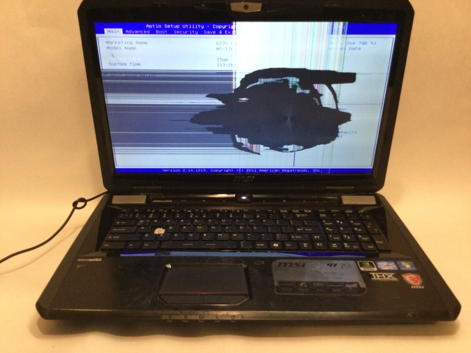 MSI GT70 Dominator MS-1762 / Intel Xeon E3-1505M v5 / (CRACKED/MISSING PARTS) MR