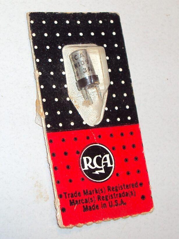 RCA 2N109 Germanium Transistor from the 1950's in original package Mint