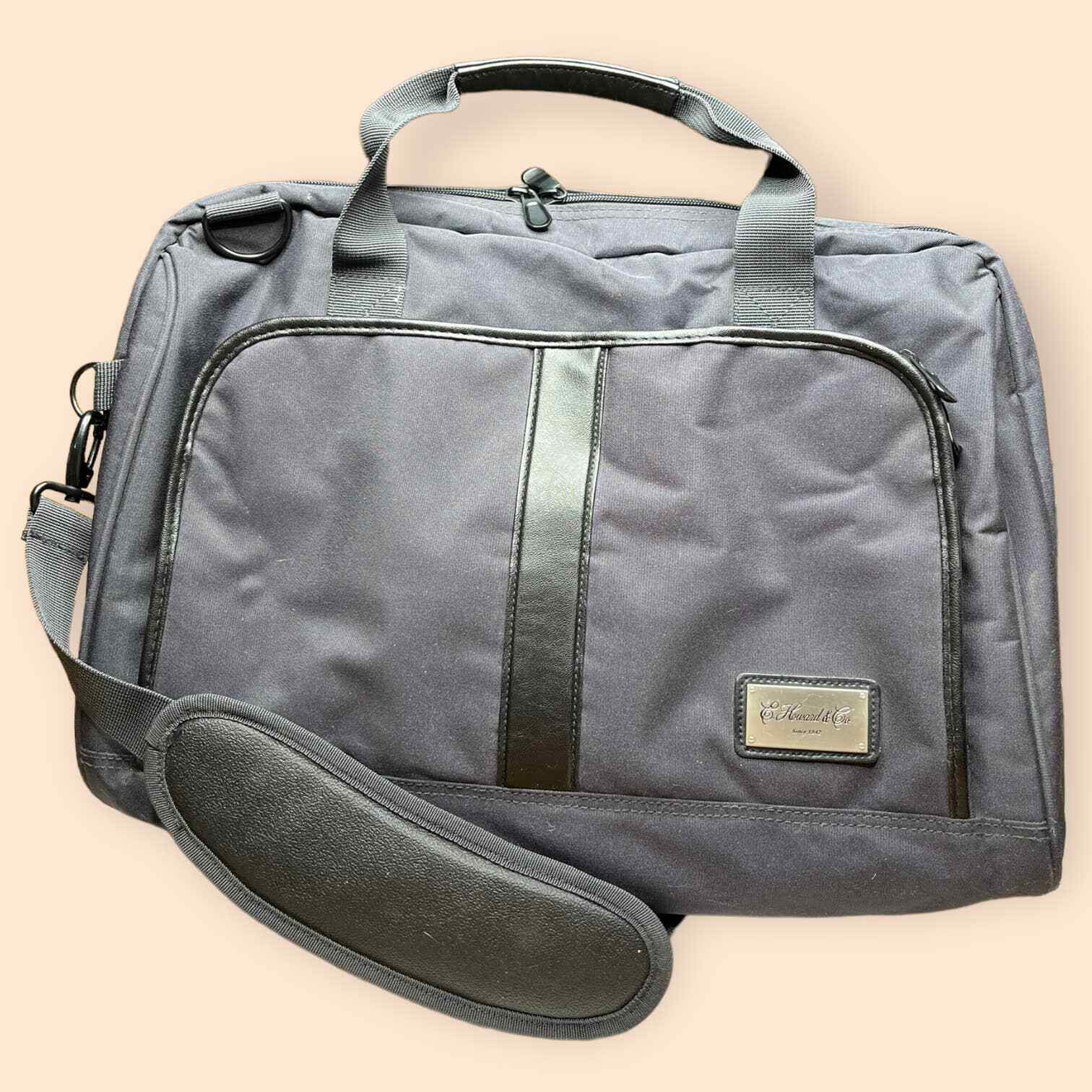 E. Howard & Co Travel Bag