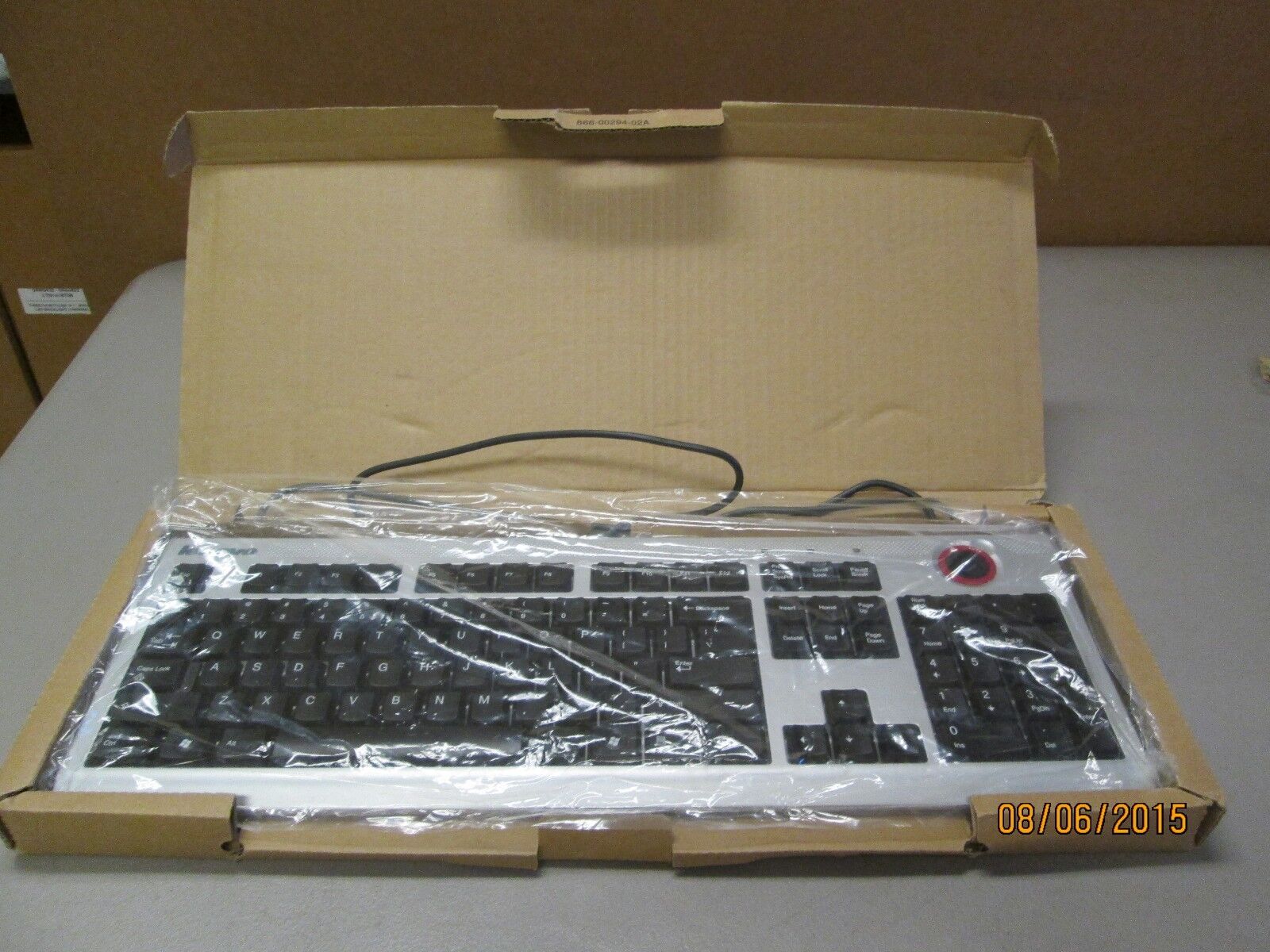 Lenovo KB-0623 / 25006765 Wired Black/Silver PS/2 Keyboard