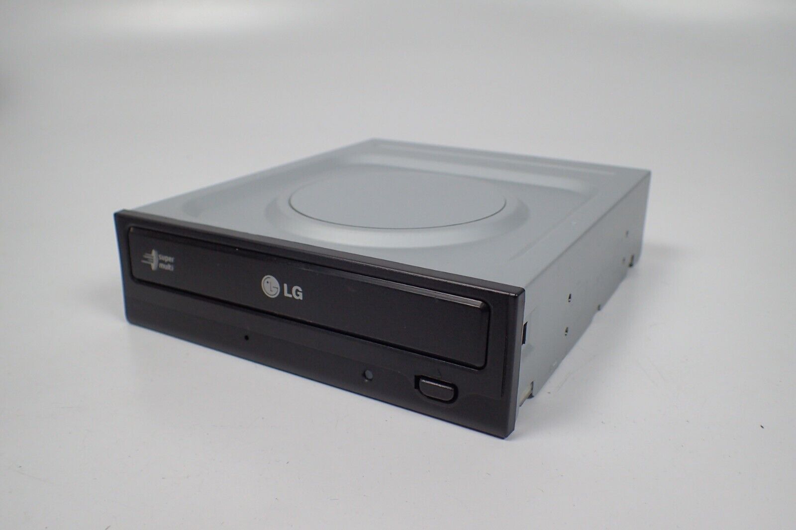 LG Internal 24X Super-Multi DVD SATA Rewriter DVD-/+RW GH24NS Series