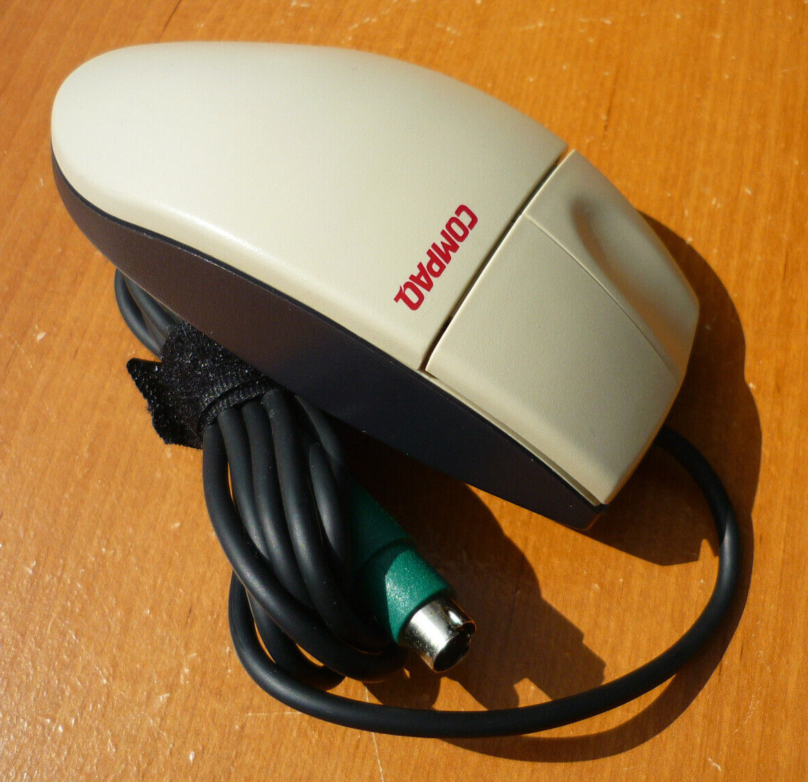 Vintage Compaq Logitech M-S34 2-Button Mechanical Ball Mouse PS/2 Two-Tone Color