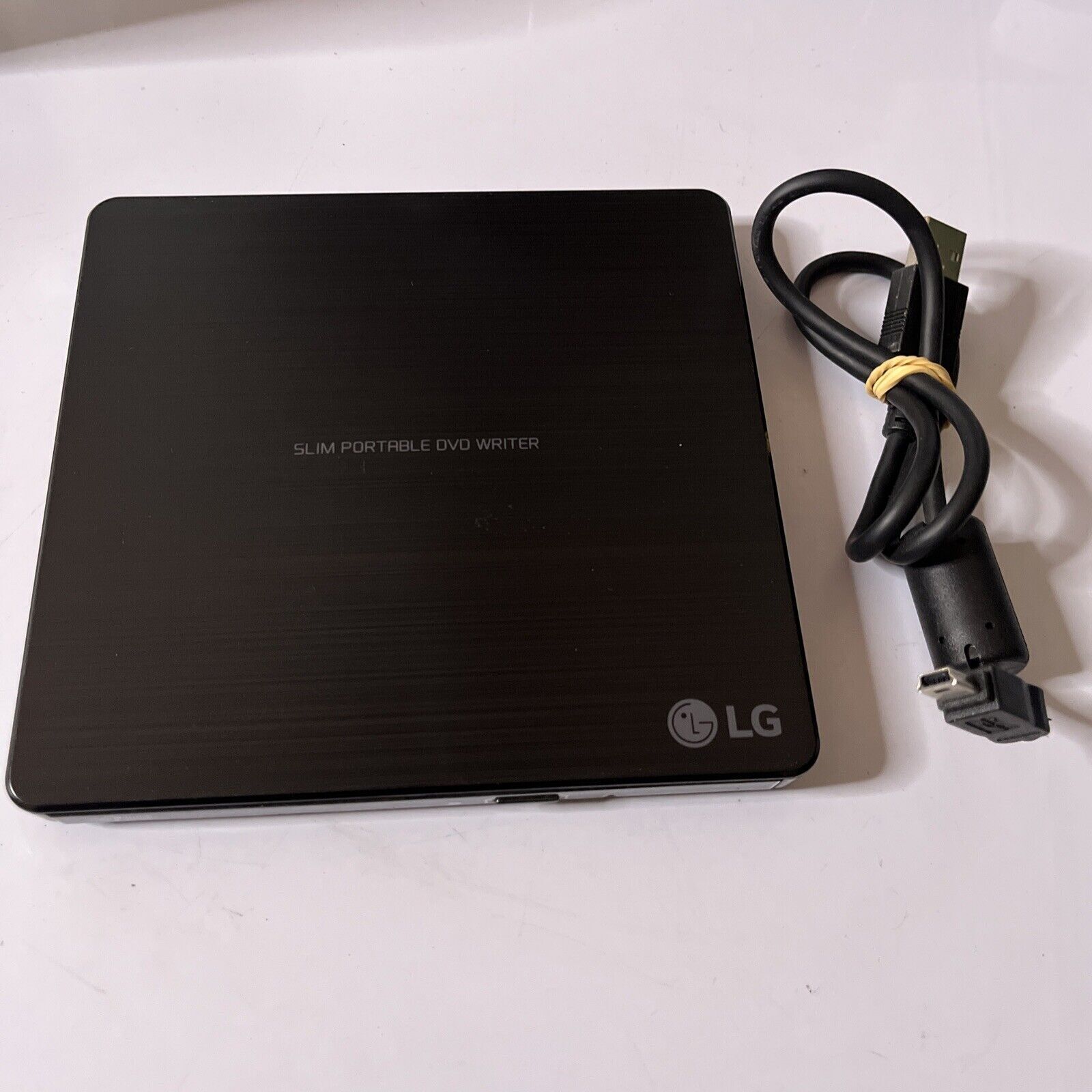 LG Slim Potable DVD Writer External Drive GP60NB50 8x Write 24x Read
