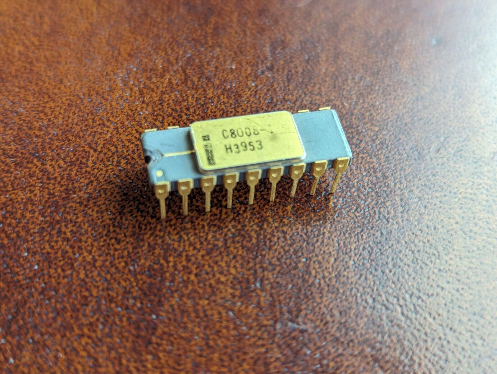 Vintage Intel C8008 CPU with Ground Strap